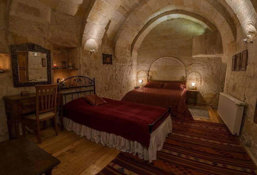 Номер Deluxe, Temenni Evi