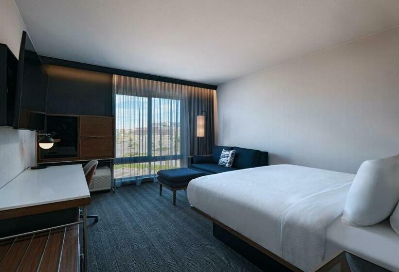 اتاق استاندارد با تخت بزرگ, Courtyard By Marriott Colorado Springs North, Air Force Academy
