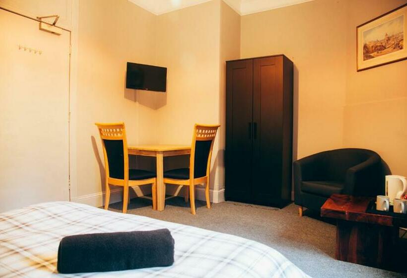 Номер Стандарт Совместная Ванная, Belford Hostel