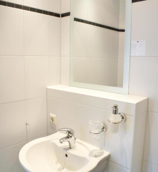 Номер Basic, Fletcher Hotel Restaurant De Kempen