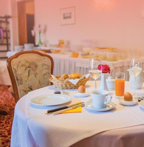 Номер Стандарт Индивидуальный с Балконом, Weingarten Terlan   Rooms & Breakfast