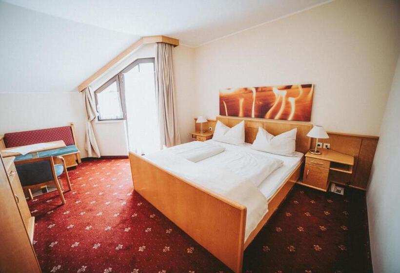 Номер Стандарт, Mein Hotel Fast