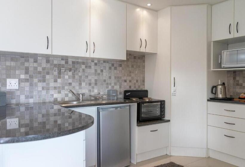 Семейный Номер, Bartnique Guesthouse