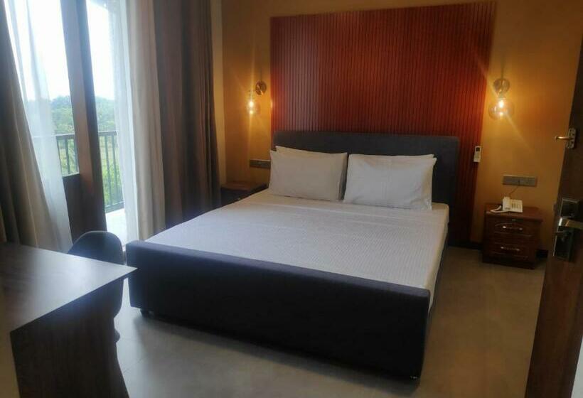 디럭스 룸, Sooriya Wessagiri Resort