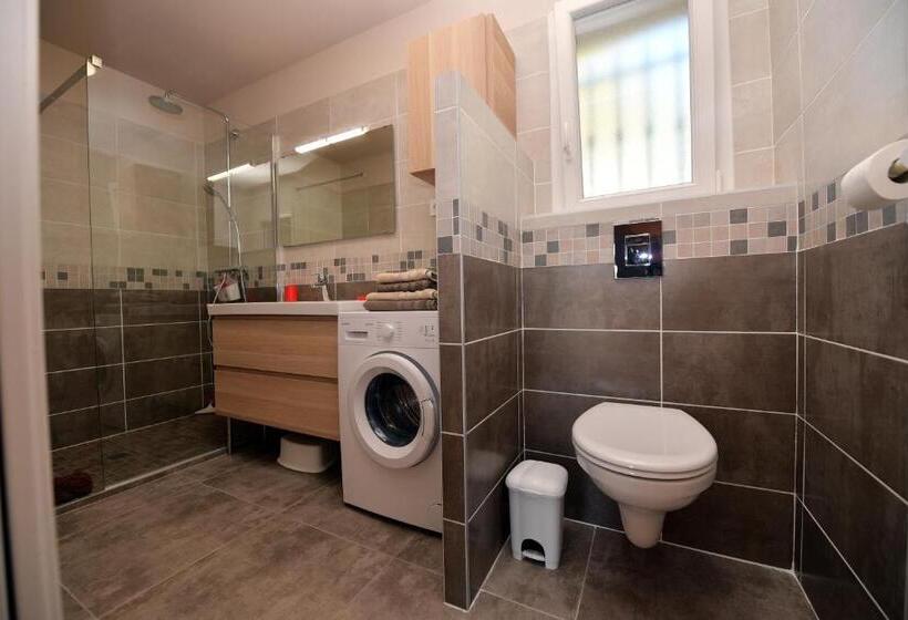 Дом 1 Спальня, Sous Les Pins Gîtes Et Chambres D Hôtes