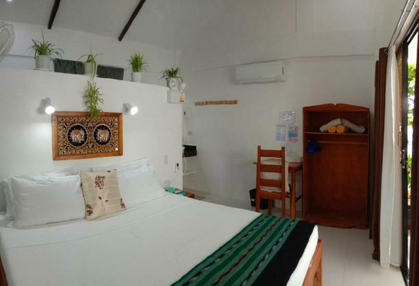 Номер Стандарт с Балконом, Corong Beach Resort