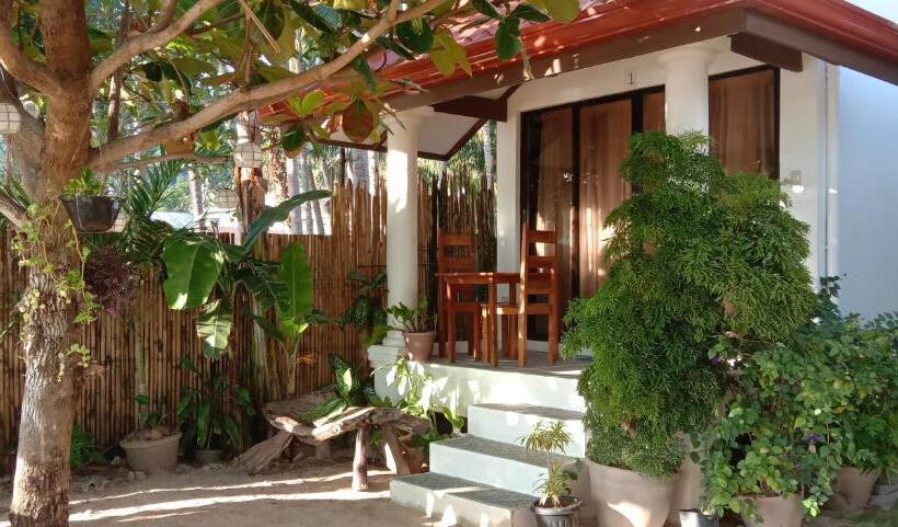 Бунгало Стандарт Вид на Море, Corong Beach Resort