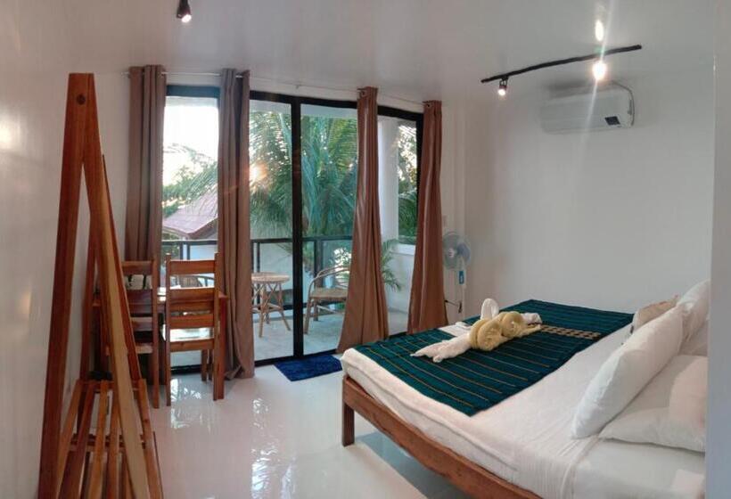 Номер Deluxe Вид на Море Боковой, Corong Beach Resort