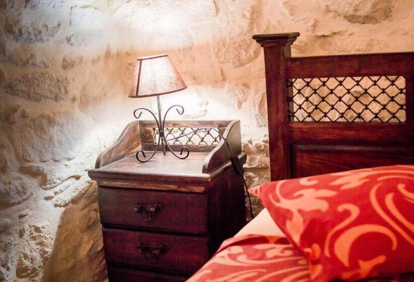 Люкс, Arcus Suites