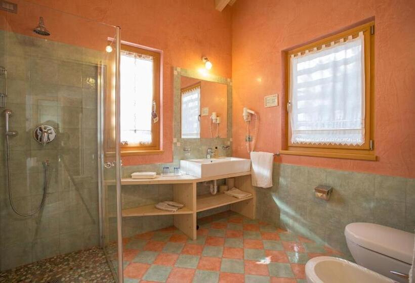 Люкс, Castelir Suite