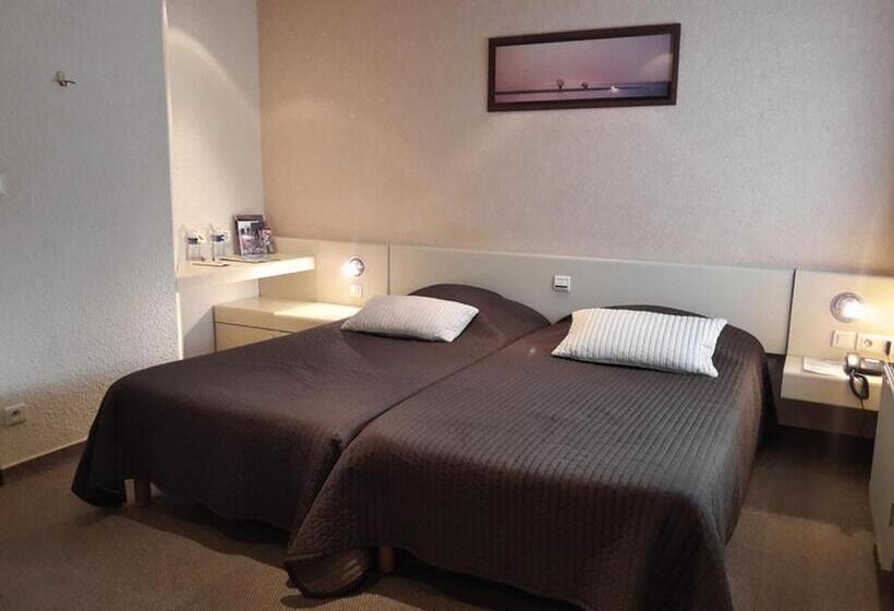 スタンダードルーム, Logis Hôtel & Restaurant Arcombelle