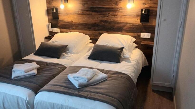 Номер Стандарт, Logis Hôtel Spa La Poste