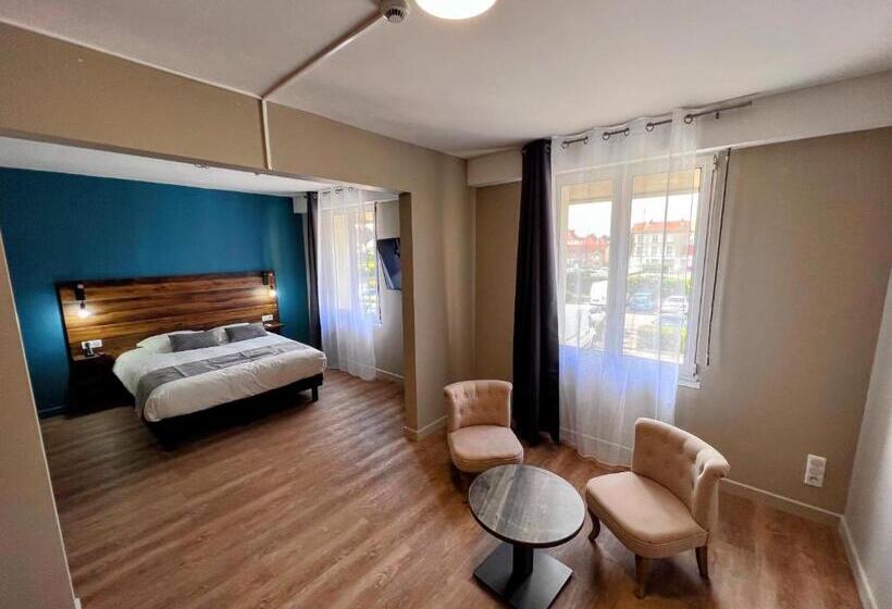 Семейный Номер, Logis Hôtel Spa La Poste