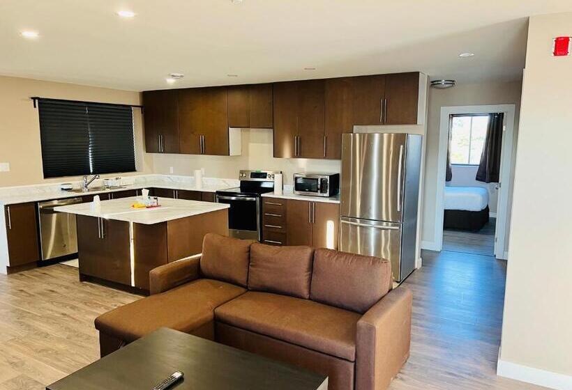 スイート, Super 8 By Wyndham Niagara Falls On
