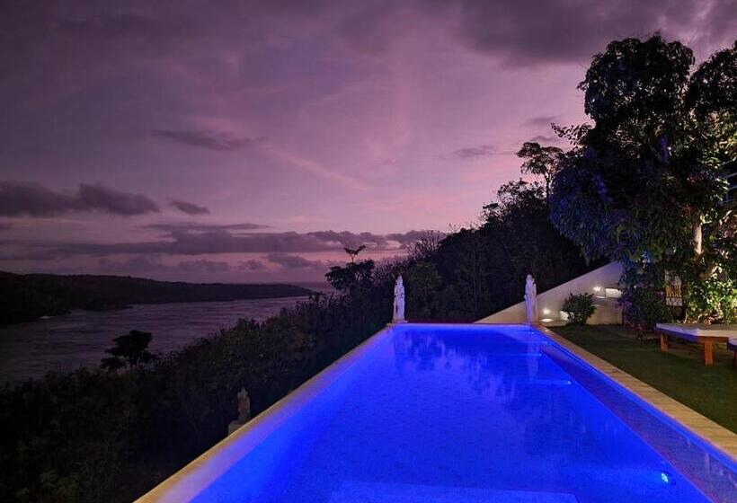 Полулюкс с Бассейном, Butterfly Villas Nusa Ceningan