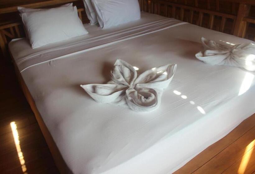 Полулюкс с Бассейном, Butterfly Villas Nusa Ceningan