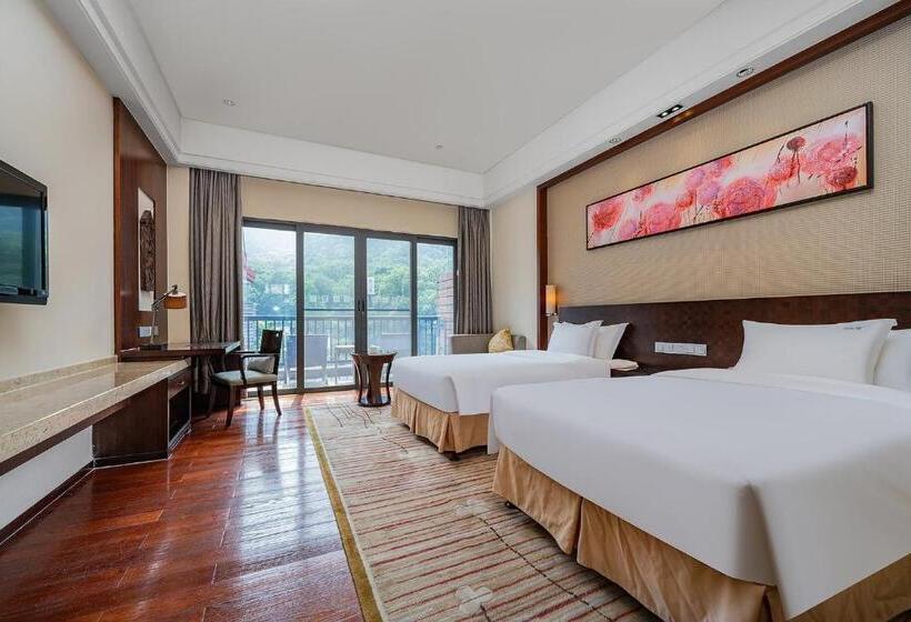 Номер Премиум, Holiday Inn Resort Chaohu Hot Spring, An Ihg