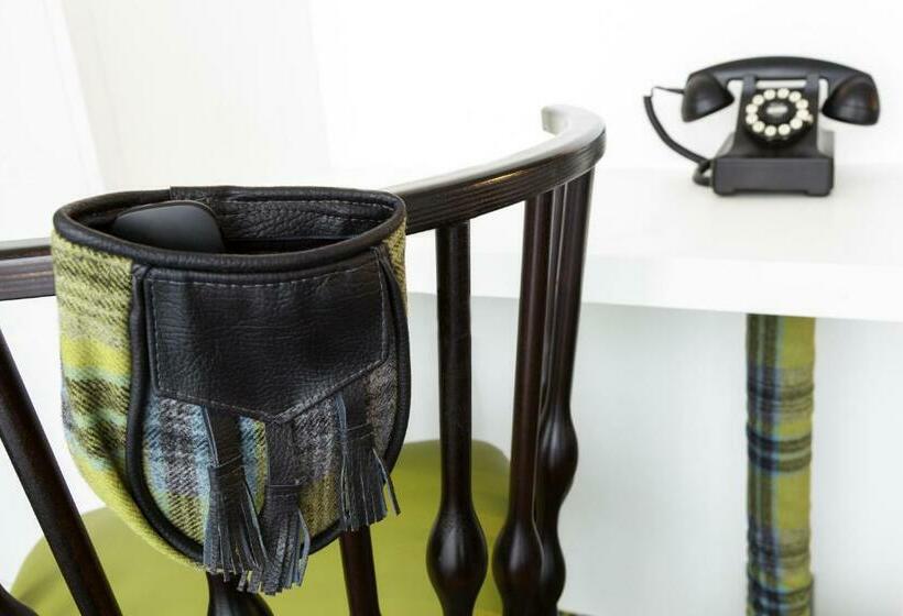 Номер Стандарт, Ibis Styles Edinburgh St Andrew Square