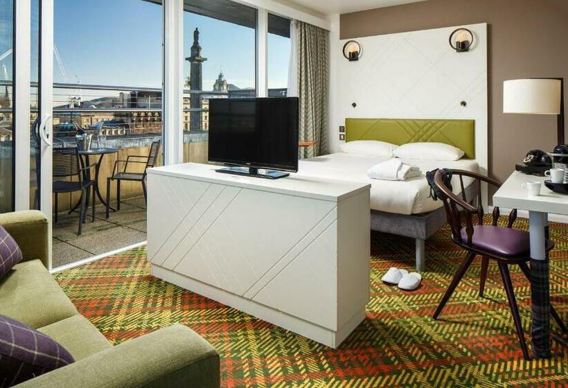 Номер Стандарт с Балконом, Ibis Styles Edinburgh St Andrew Square