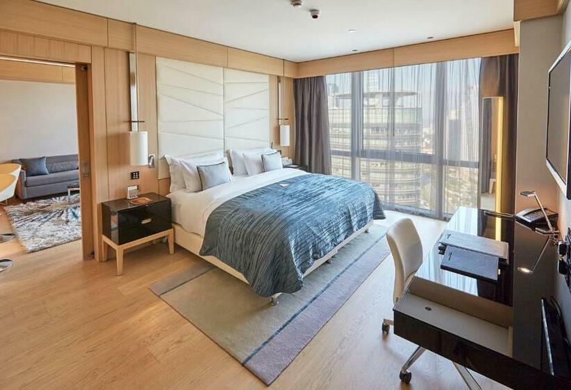 Люкс Престиж, Wyndham Grand Istanbul Levent Hotel & Conference Center