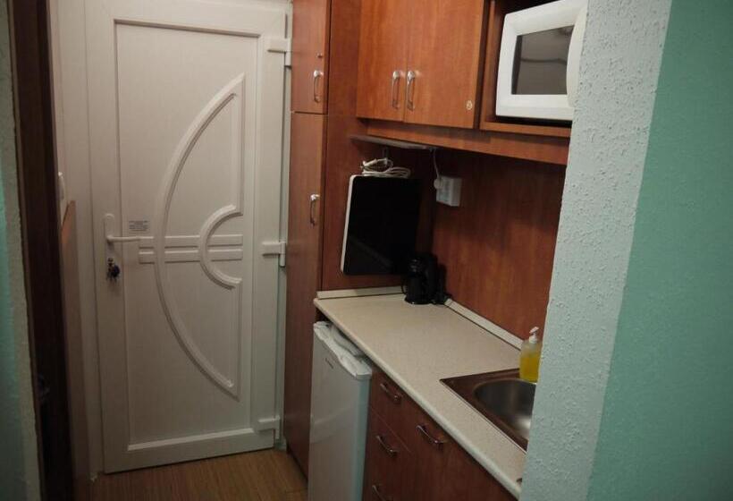 Студия Стандарт, Vízparti Sas Apartman Siófok