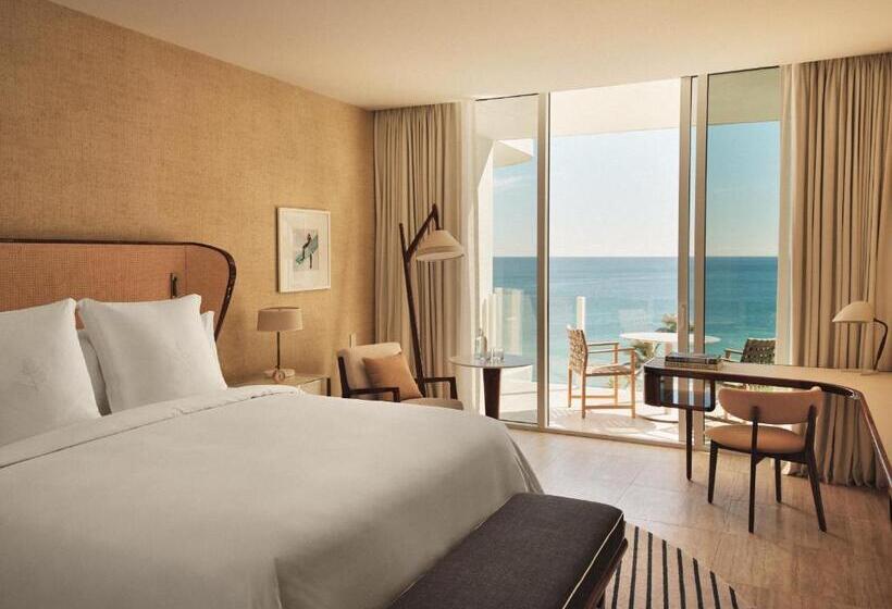身障者適用キングサイズベッドルーム, Four Seasons Hotel And Residences Fort Lauderdale