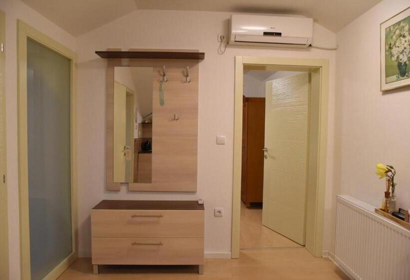 آپارتمان 2 خوابه, Cirić Apartmani