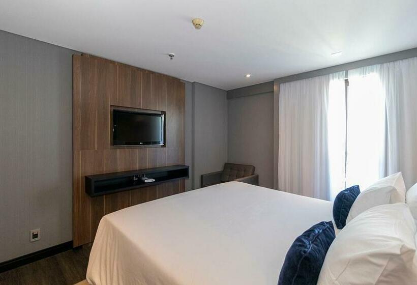 Номер Deluxe с Балконом, Suíte Grand Luxo Brasília