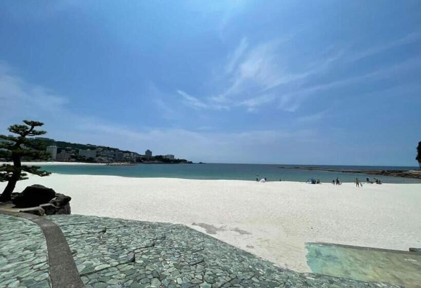 스탠다드 스튜디오, Iso Tokei   Vacation Stay 61907v