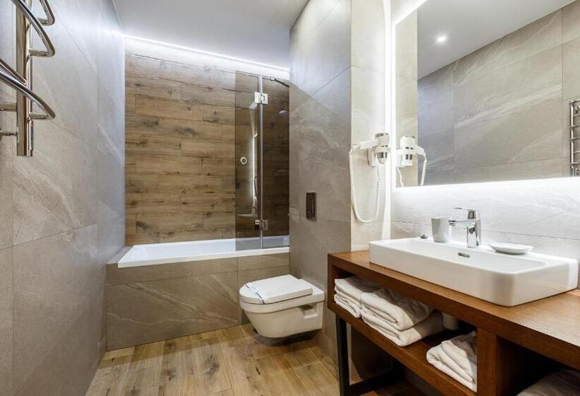 סוויטה, ведмежа гора Panorama Spa Resort
