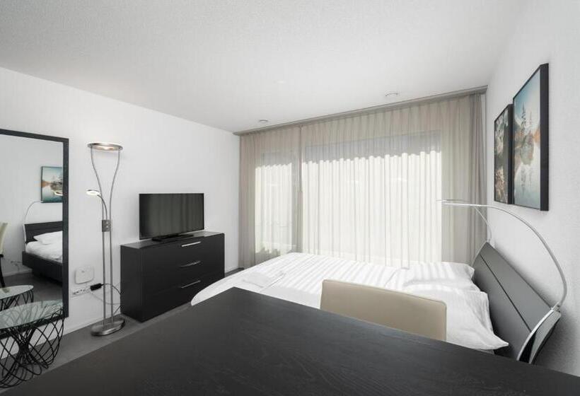 استودیوی لوکس, Studio Natascha Interlaken