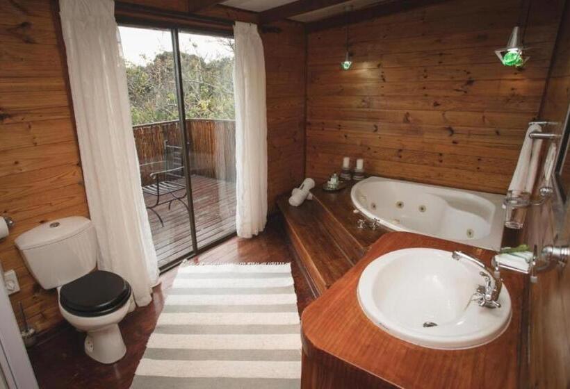 Номер Deluxe Вид на Море с Балконом, Misty Mountain Reserve