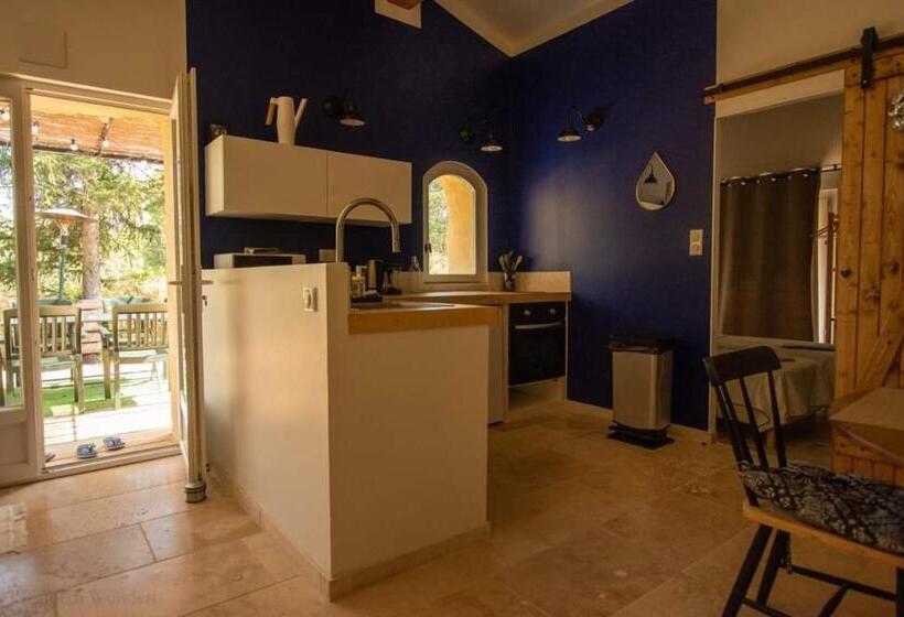 Дом 2 Спальни, L Auguste Maison D Hôtes