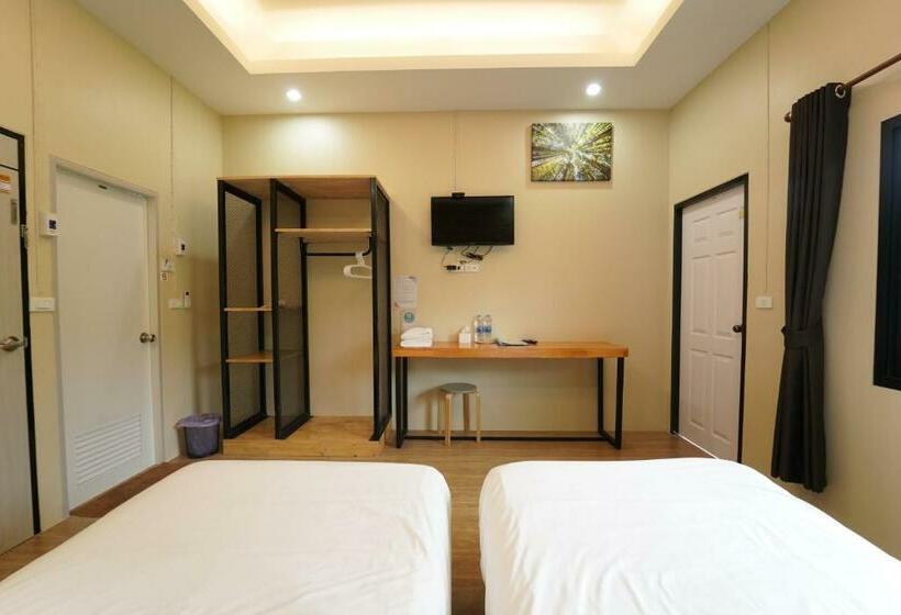 Номер Стандарт Вид на Горы, Chillax Khaosok Hostel   Sha Certified