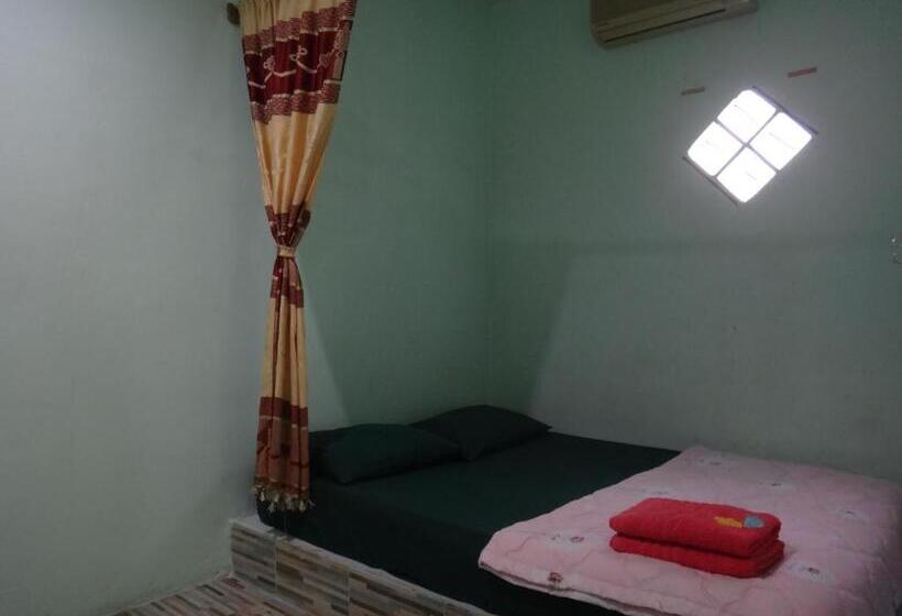 Номер Стандарт, P Un House