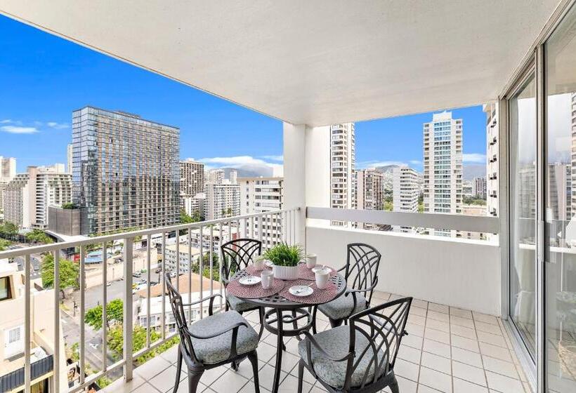 آپارتمان 1 خوابه با چشم‌انداز دریا, Pacific Monarch   1 Br   Ocean And City Views!