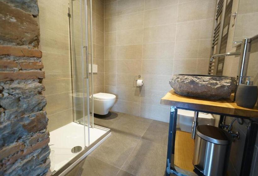 اتاق استاندارد سه نفره, Garibaldino Rooms