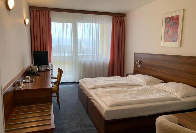 Номер Стандарт с Балконом, Wellness & Spa Apartments Lipno   Frymburk