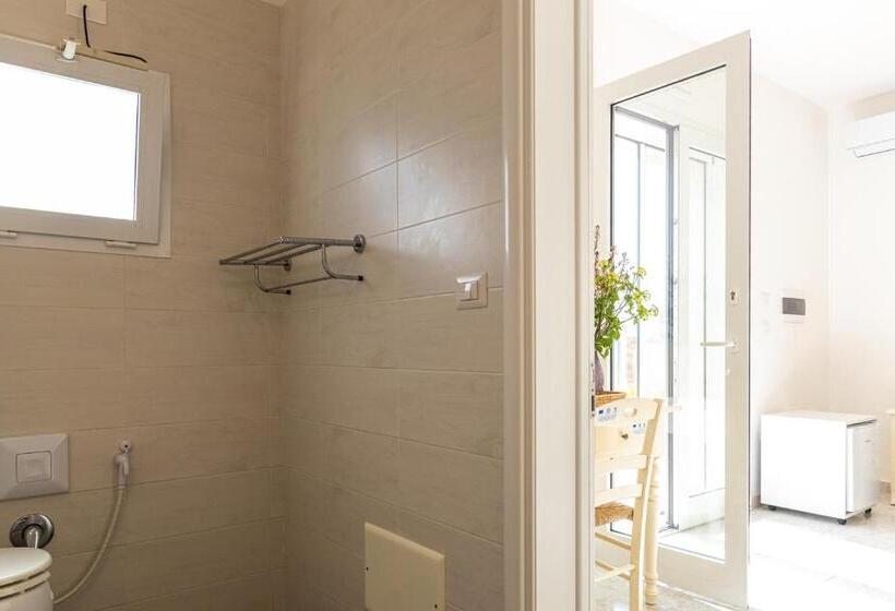 Номер Стандарт Адаптированный для Инвалидов, Salentospita Guest Rooms