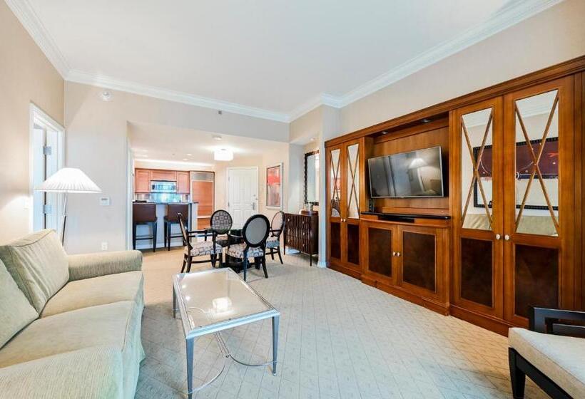 آپارتمان 1 خوابه با بالکن, Stripviewsuites At Signature