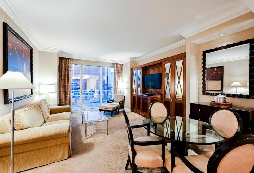 سوئیت 2 خوابه, Stripviewsuites At Signature