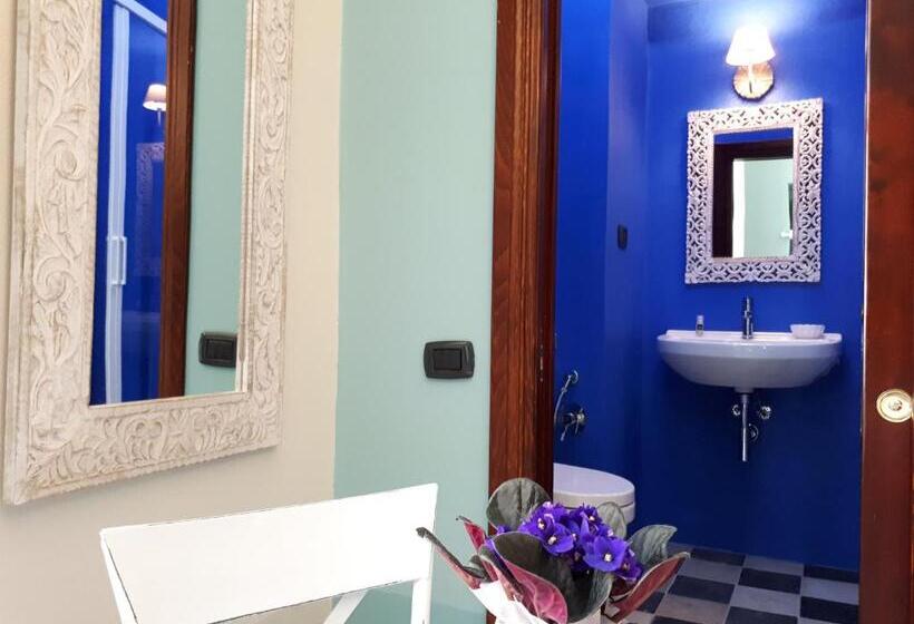 Номер Стандарт с Балконом, Sofia Family Suites
