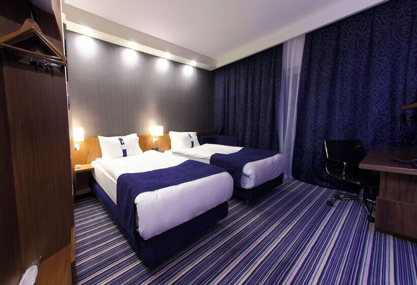 Номер Стандарт Двуспальная Кровать, Holiday Inn Express Manisa West, An Ihg