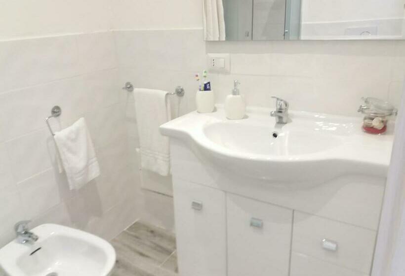 Номер Стандарт, B&b Diana S