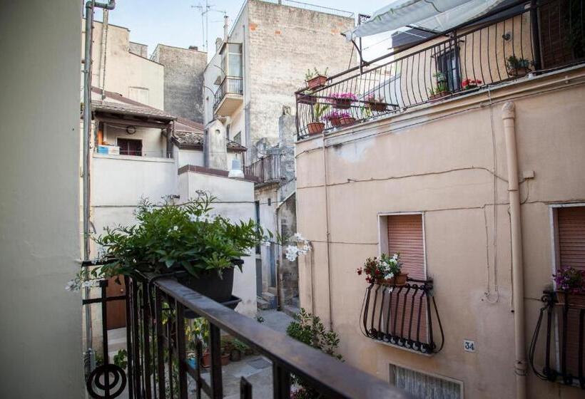 스탠다드 룸, Il Paradiso A Claustro Inferno