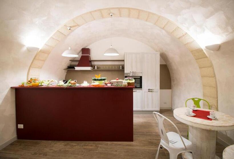 스탠다드 룸, Il Paradiso A Claustro Inferno