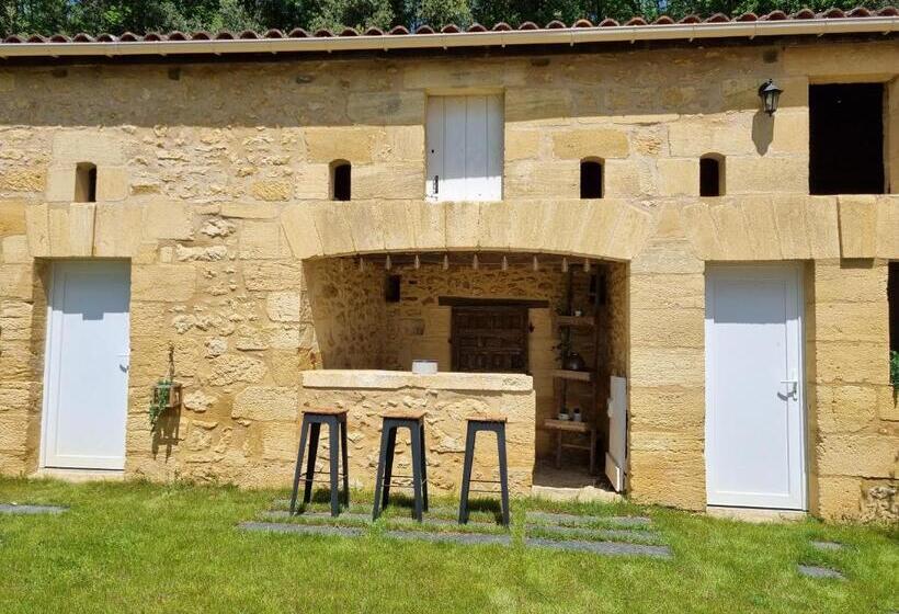 اتاق سوپریور, Le Clos De La Canéda