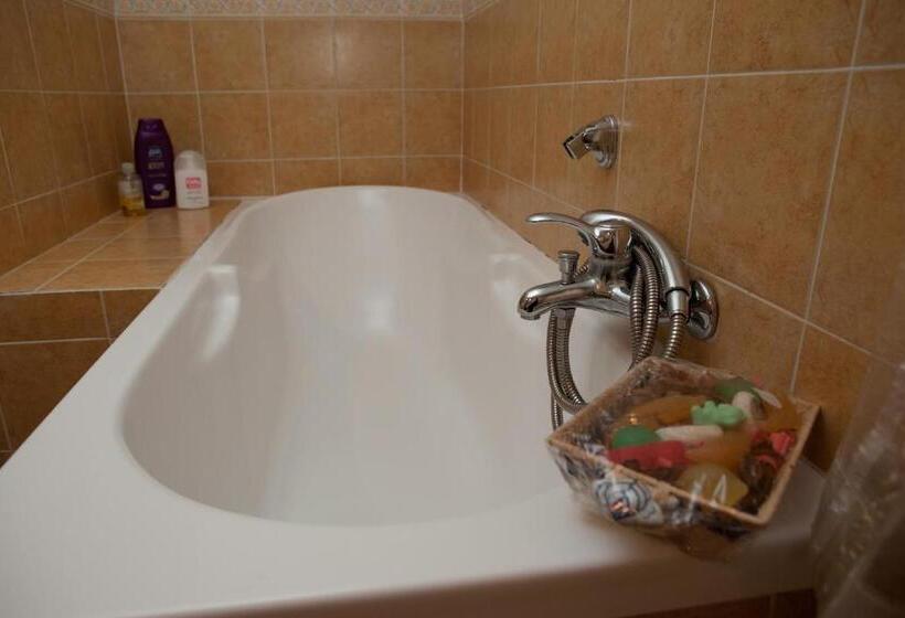 带3个卧室的公寓, B&b Casa Mauro