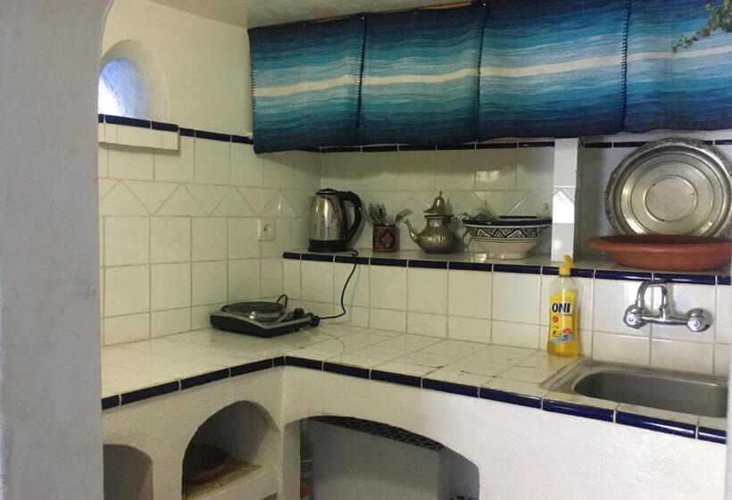 Economy Triple Room, Dar Onsar
