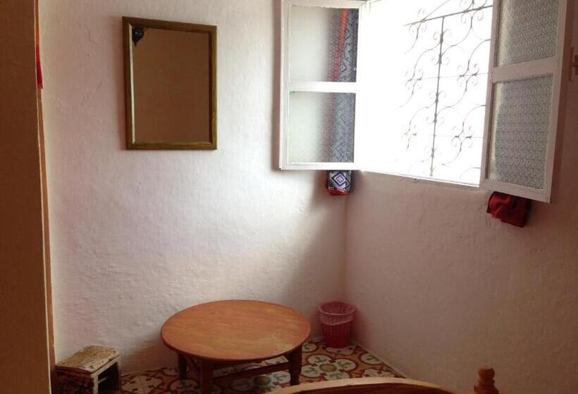 اتاق استاندارد, Dar Onsar